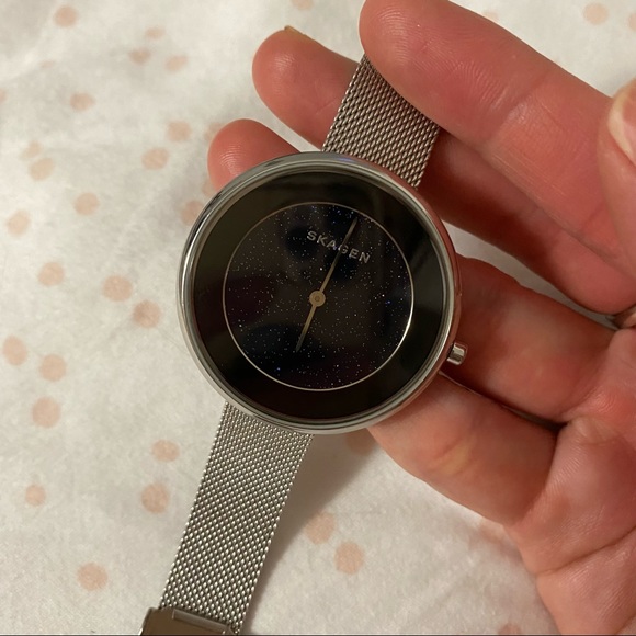 Pre-owned Skagen watch, Stainless steel band - Picture 2 of 7